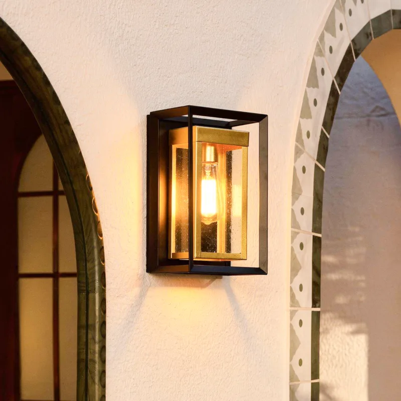 Deshwana Iron Wall Light - Image 2