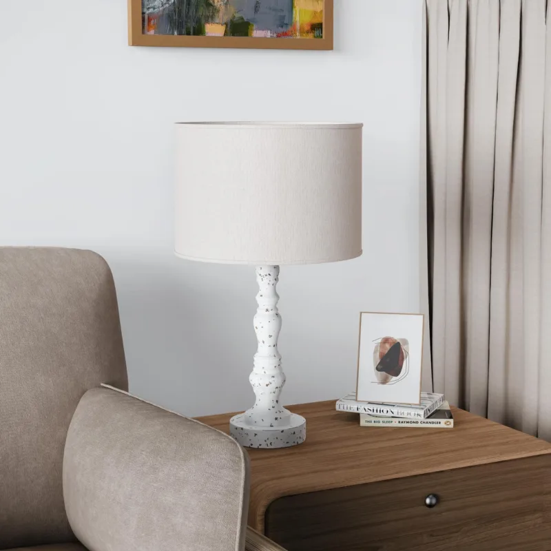 Tomisin Resin Table Lamp - Image 3