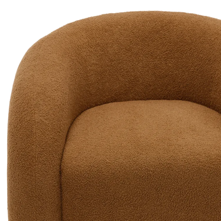 Skin-Friendly Fabric: Breathable, soft, pet-safe material