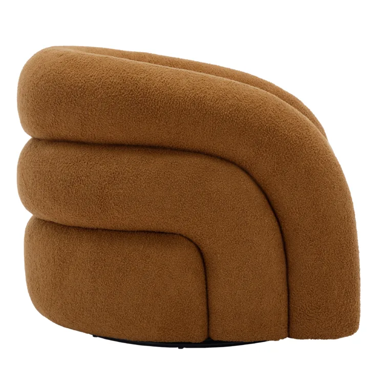 Rounded Design: Spacious comfort for ultimate relaxation