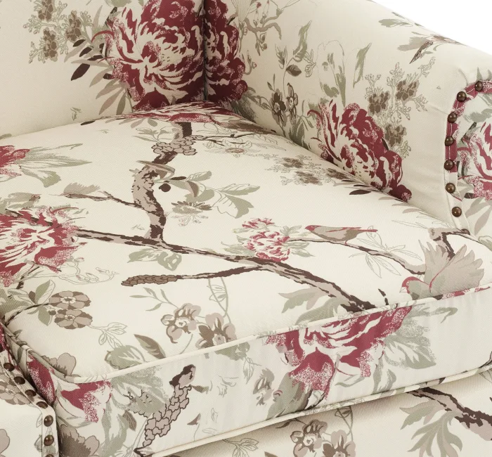Comfortable Cushions: Enhanced Comfortable Seating Experience.