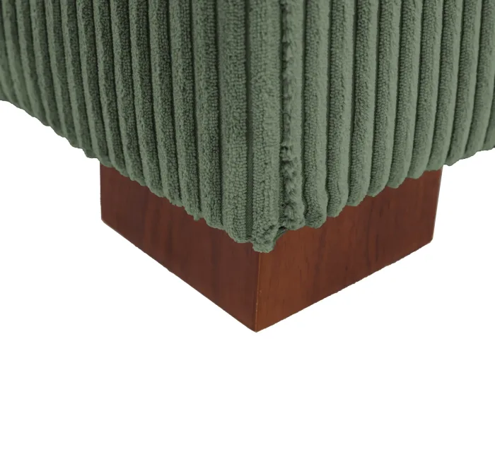 cs0002-detail-sectional-module-left-chaise-right-chaise-close-up-v4