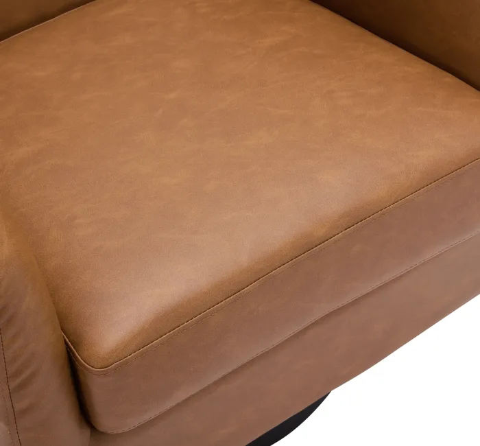 Cushion: Medium-firm seat